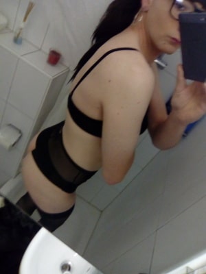 Crossdresser, jung und spermageil