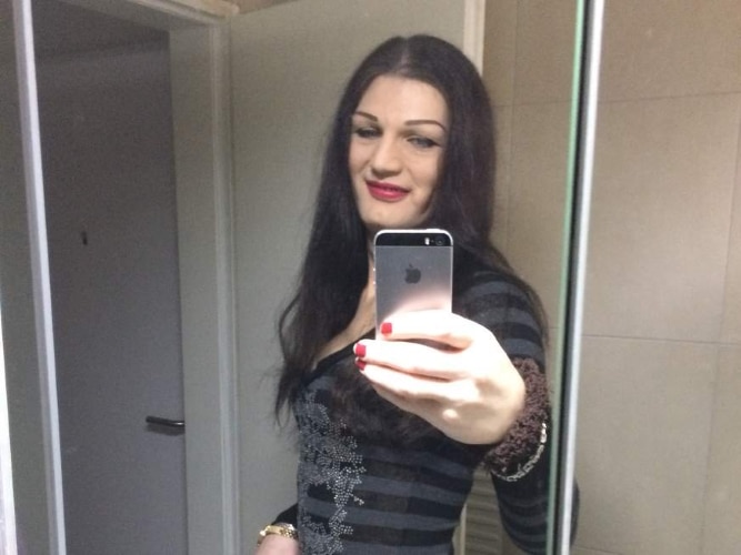 Niokoletta, geile Transe aus Bern sucht Mann für Sextreffen